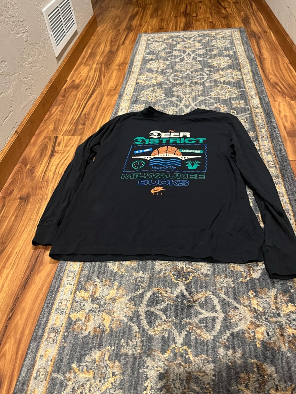 Nike Bucks long sleeve